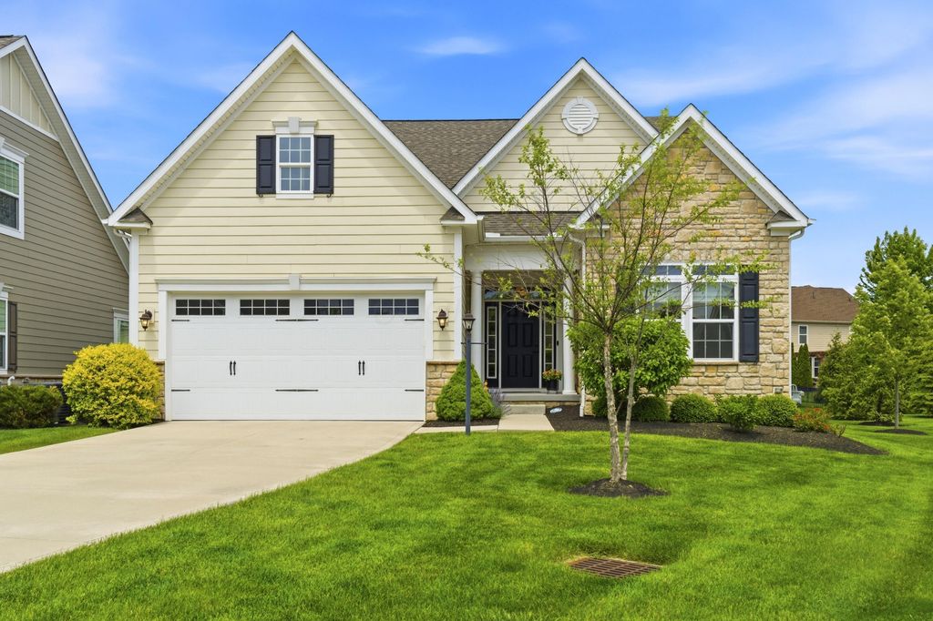 Photo of 7070 Cormac Way 57 #57, Dublin, OH 43016 (MLS # 226016962)