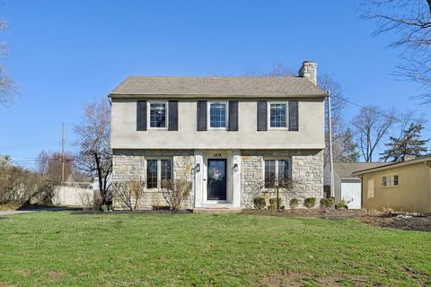 Photo of 1838 Berkshire Road, Upper Arlington, OH 43221 (MLS # 226008980)