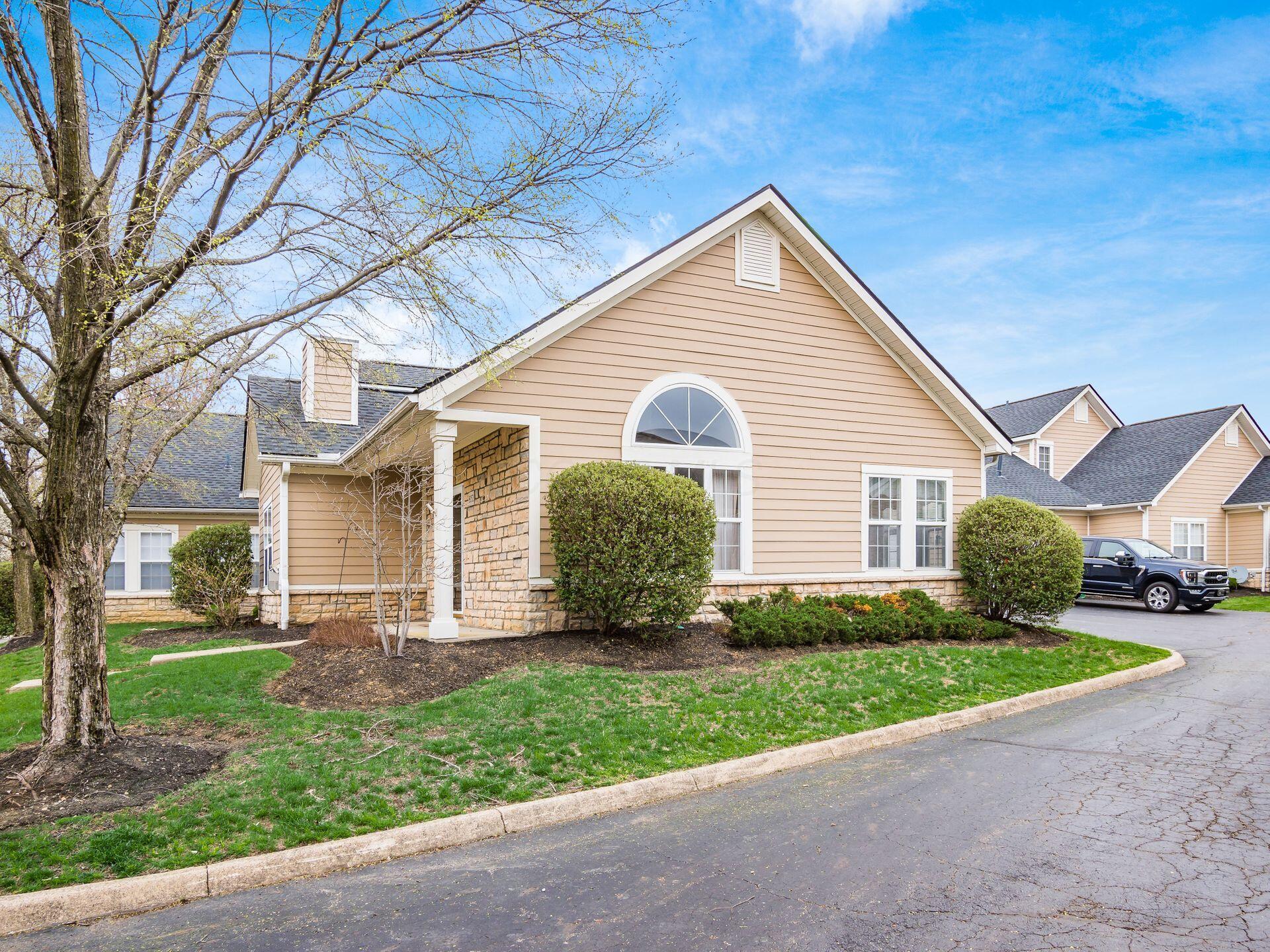 8052 Flint Run Place, Columbus, Ohio image 2