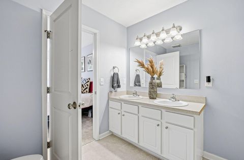 Tiny photo for 3826 Wood Stork Lane 68 #68, Columbus, OH 43230 (MLS # 225045310)