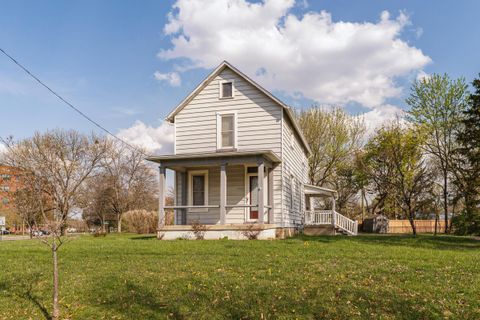 Photo of 3068 Tremont Road, Columbus, OH 43221 (MLS # 226011348)
