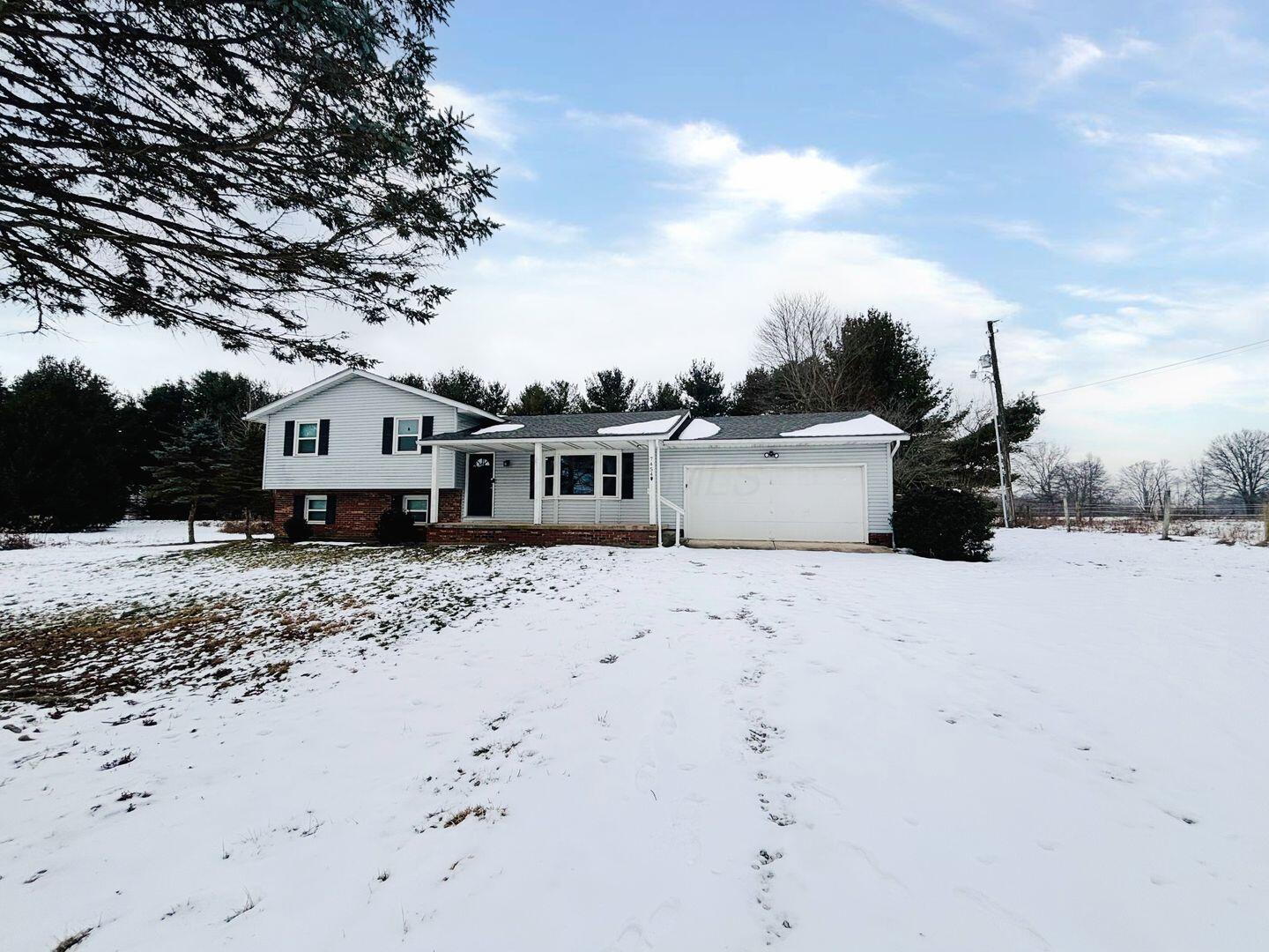 7454 Gale Road, Pataskala, Ohio image 1