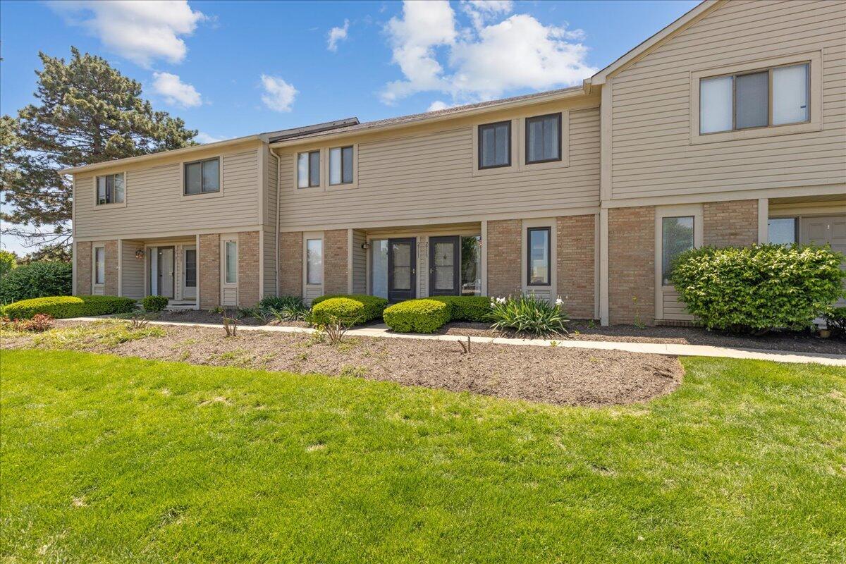 2713 Summer Drive, Dublin, Ohio image 1