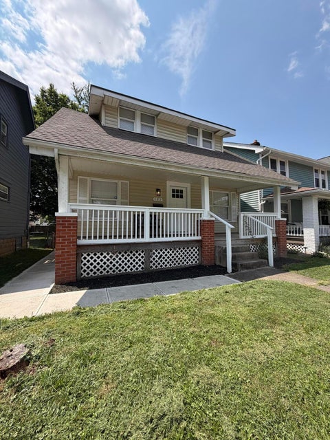 Homes For Sale - 125 E Hinman Avenue<br/> Columbus, OH 43207