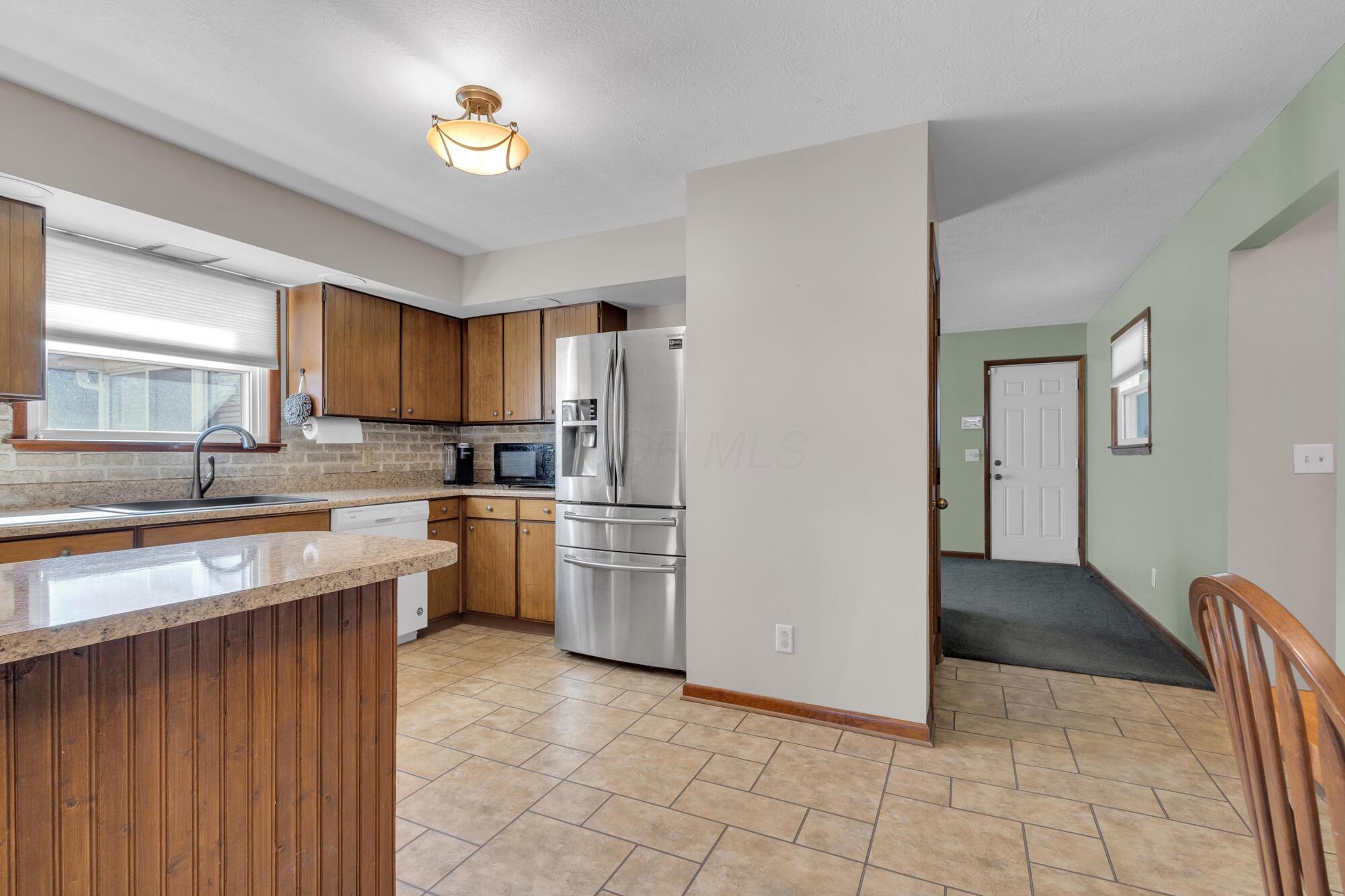 716 Laura Drive, Marion, Ohio image 17