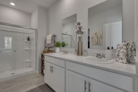 Tiny photo for 573 Penwell Drive, Delaware, OH 43015 (MLS # 226002494)