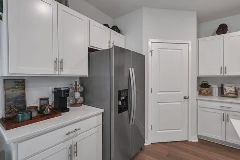 Tiny photo for 573 Penwell Drive, Delaware, OH 43015 (MLS # 226002494)