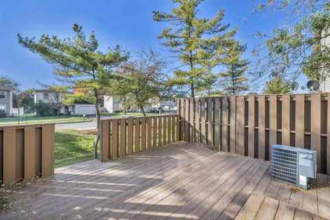 Tiny photo for 4975 Stoneybrook Boulevard 14E #14E, Hilliard, OH 43026 (MLS # 226040327)
