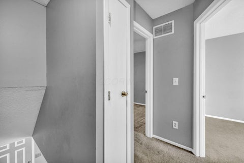 Tiny photo for 4975 Stoneybrook Boulevard 14E #14E, Hilliard, OH 43026 (MLS # 226040327)