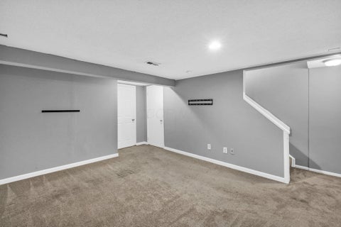 Tiny photo for 4975 Stoneybrook Boulevard 14E #14E, Hilliard, OH 43026 (MLS # 226040327)