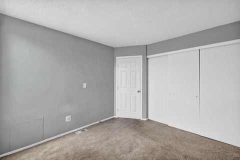 Tiny photo for 4975 Stoneybrook Boulevard 14E #14E, Hilliard, OH 43026 (MLS # 226040327)