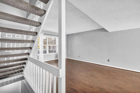 Tiny photo for 4975 Stoneybrook Boulevard 14E #14E, Hilliard, OH 43026 (MLS # 226040327)