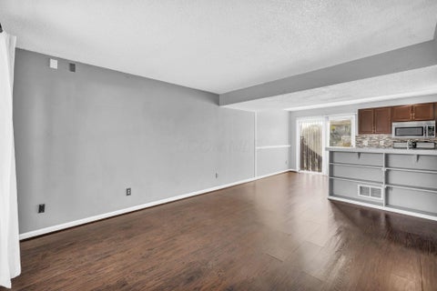Tiny photo for 4975 Stoneybrook Boulevard 14E #14E, Hilliard, OH 43026 (MLS # 226040327)