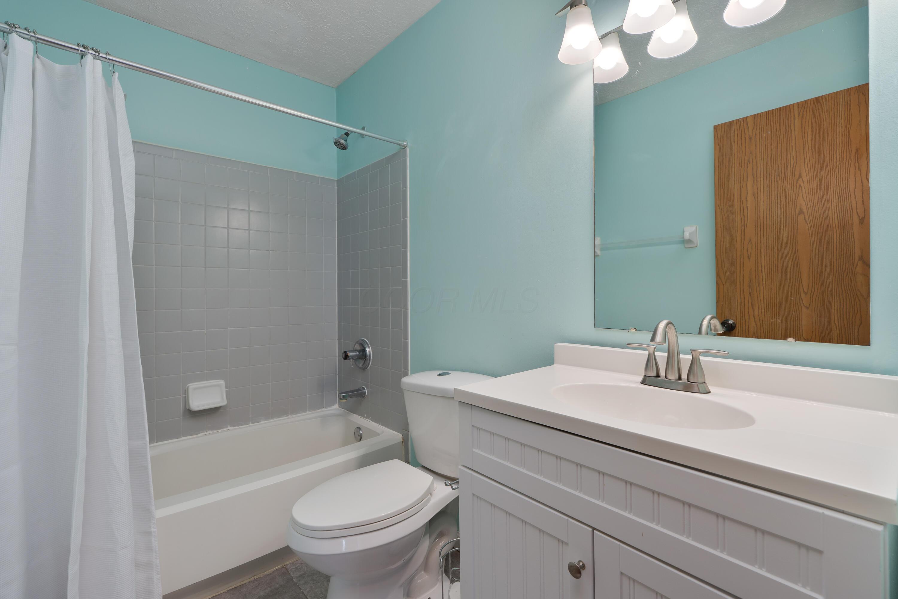 1072 Cypress Ridge Place, Columbus, Ohio image 24