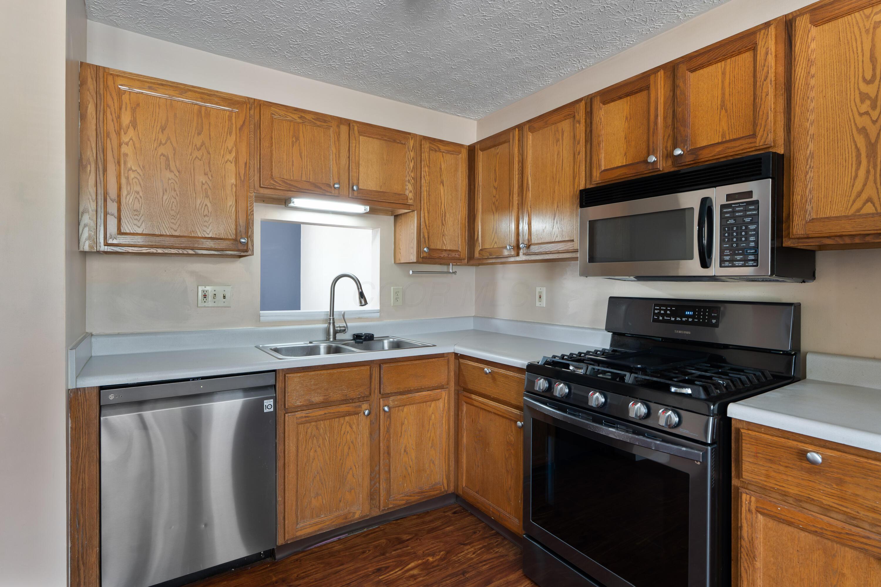 1072 Cypress Ridge Place, Columbus, Ohio image 10
