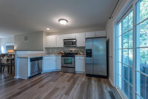 Tiny photo for 6232 Joes Hopper Road 52 #52, Columbus, OH 43230 (MLS # 225039465)