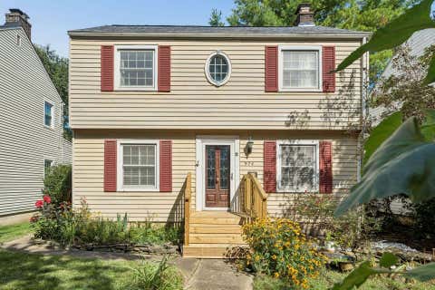Photo of 974 Chelsea Avenue, Bexley, OH 43209 (MLS # 226032368)