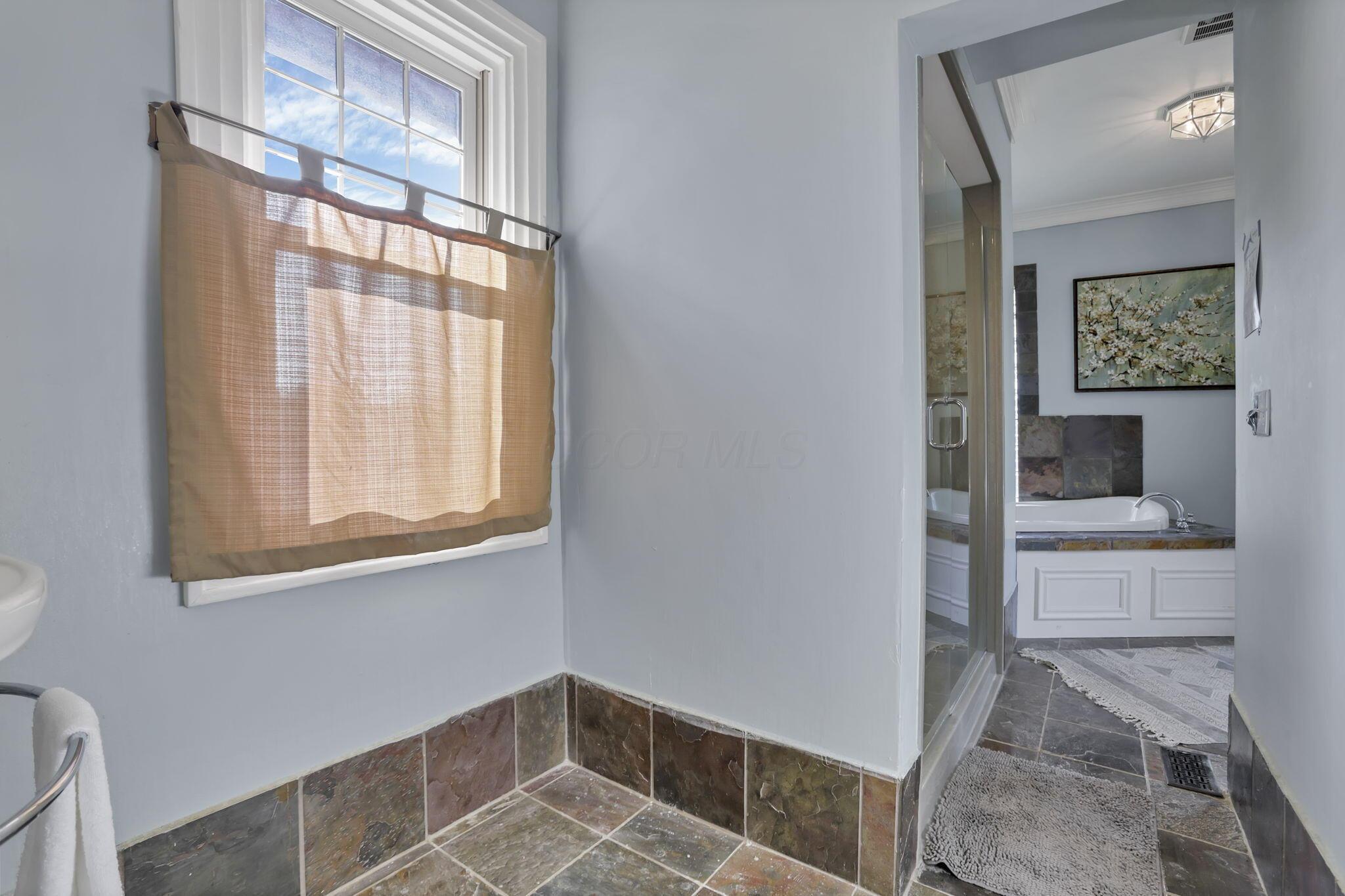 1041 Franklin Avenue, Columbus, Ohio image 34