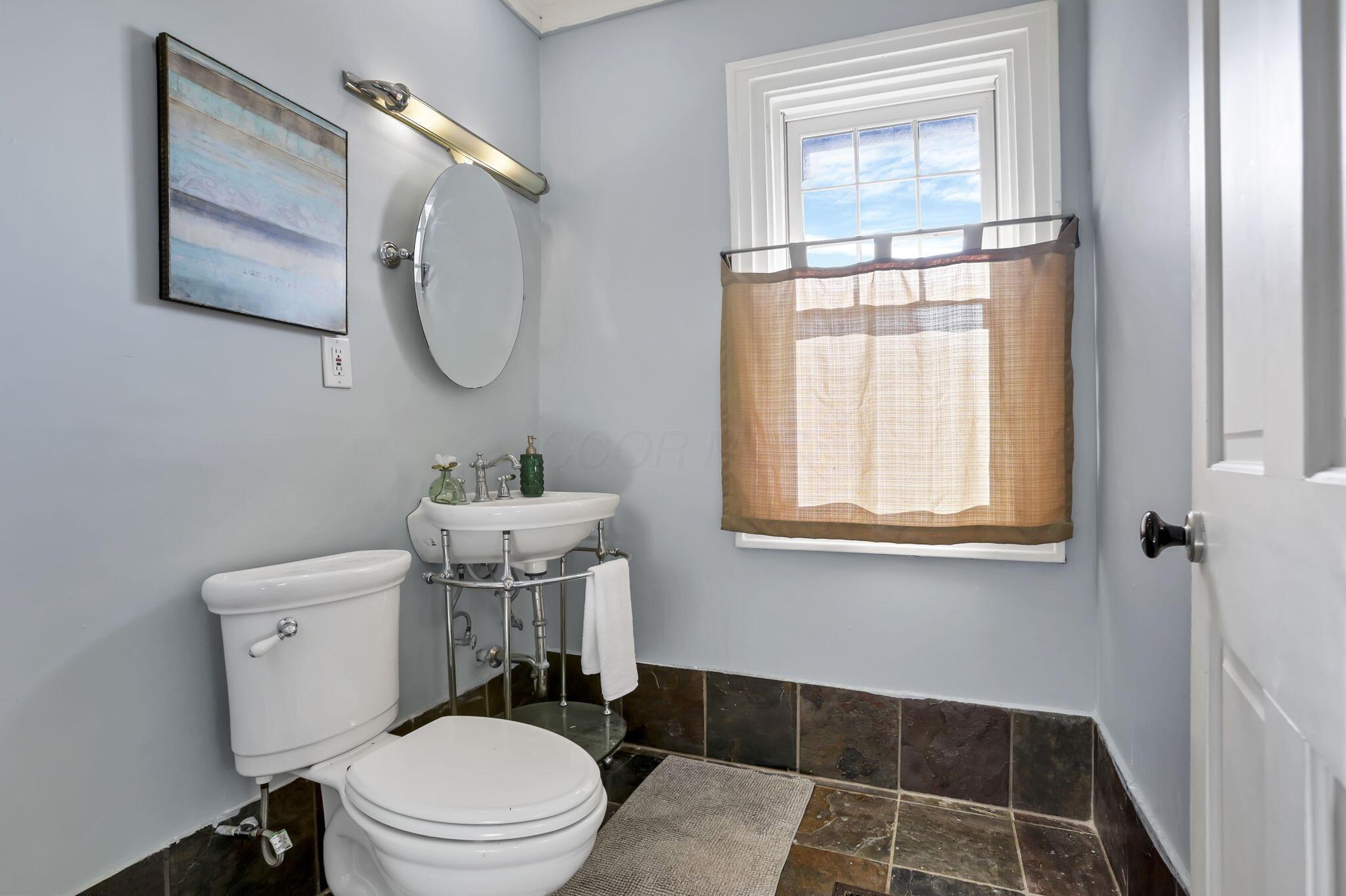 1041 Franklin Avenue, Columbus, Ohio image 33
