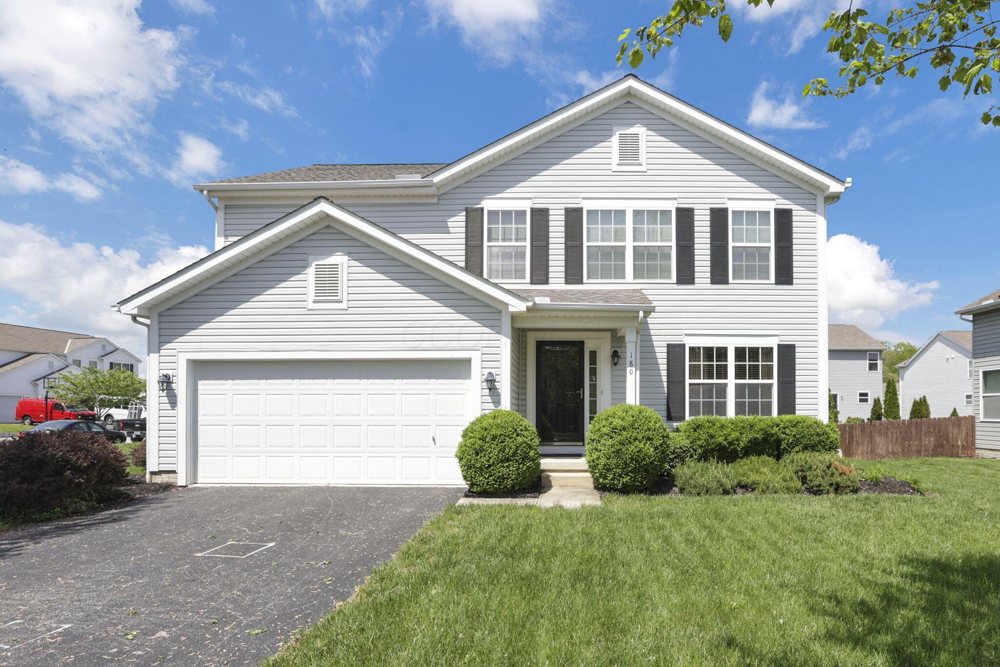 180 Cherrytree Lane, Commercial Point, Ohio image 1