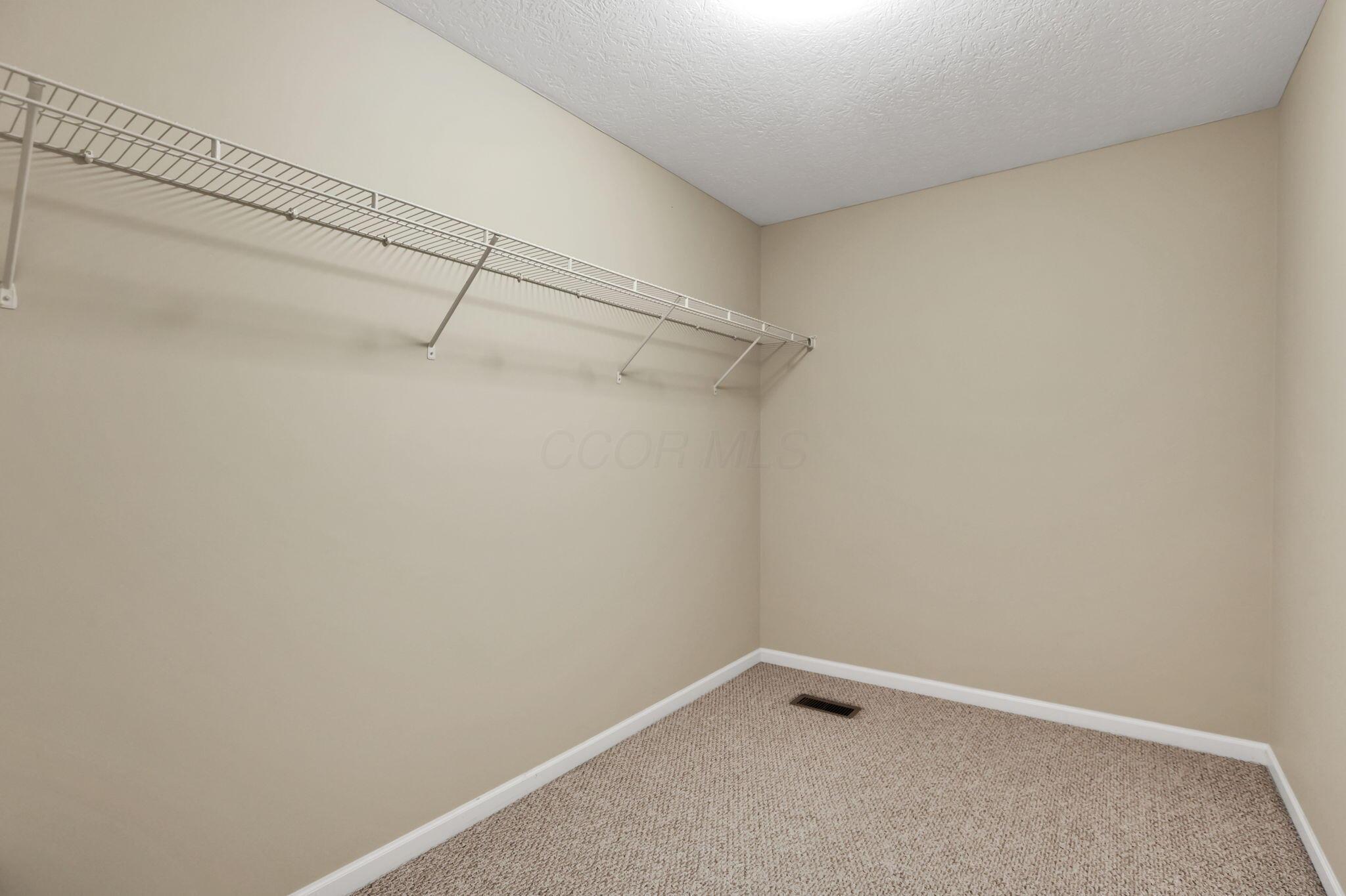 180 Cherrytree Lane, Commercial Point, Ohio image 23