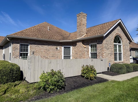 Photo of 2400 Willowside Lane, Grove City, OH 43123 (MLS # 226036645)