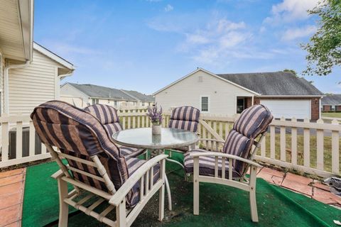 Tiny photo for 1083 Oak Bay Drive, Galloway, OH 43119 (MLS # 226003159)