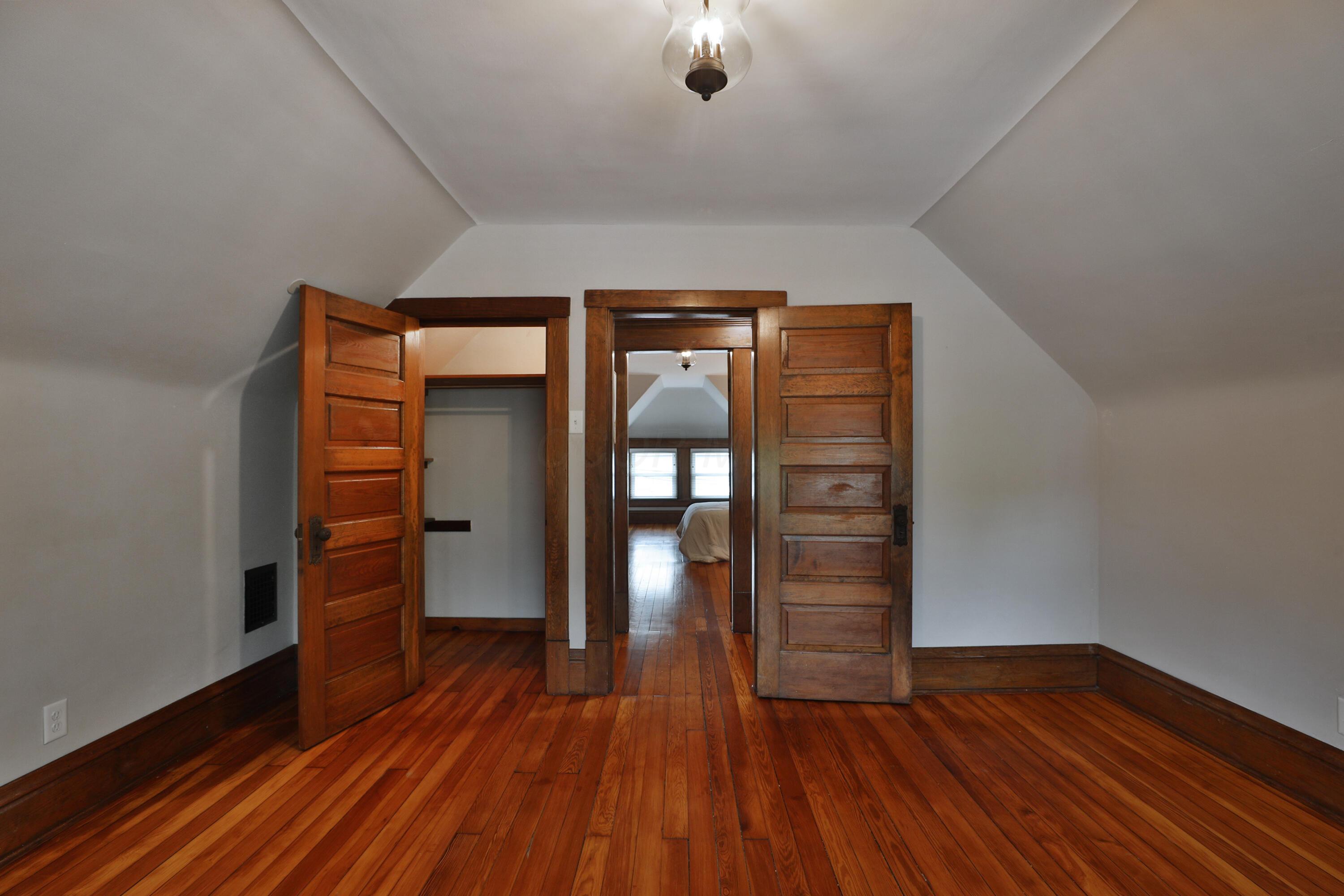 459 E Whittier Street, Columbus, Ohio image 32