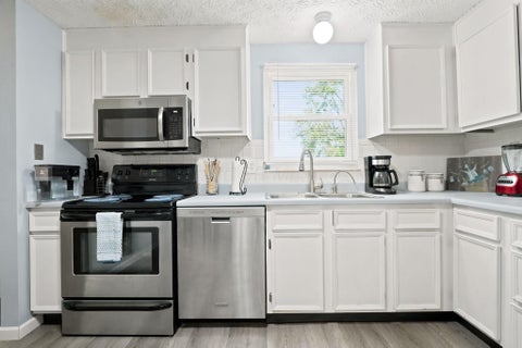 Tiny photo for 4913 Pear Tree Court, Columbus, OH 43230 (MLS # 226022748)