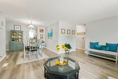 Tiny photo for 4913 Pear Tree Court, Columbus, OH 43230 (MLS # 226022748)