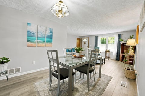 Tiny photo for 4913 Pear Tree Court, Columbus, OH 43230 (MLS # 226022748)