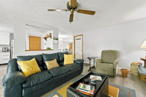 Tiny photo for 4913 Pear Tree Court, Columbus, OH 43230 (MLS # 226022748)
