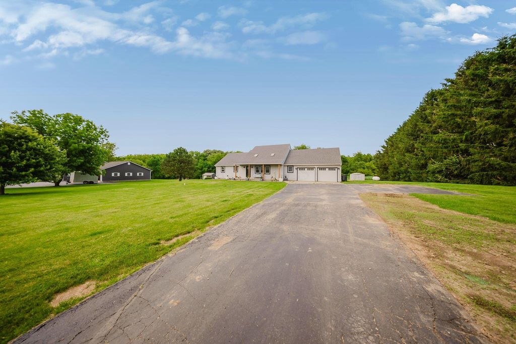 Photo of 2614 E State Route 29, Urbana, OH 43078 (MLS # 226022406)