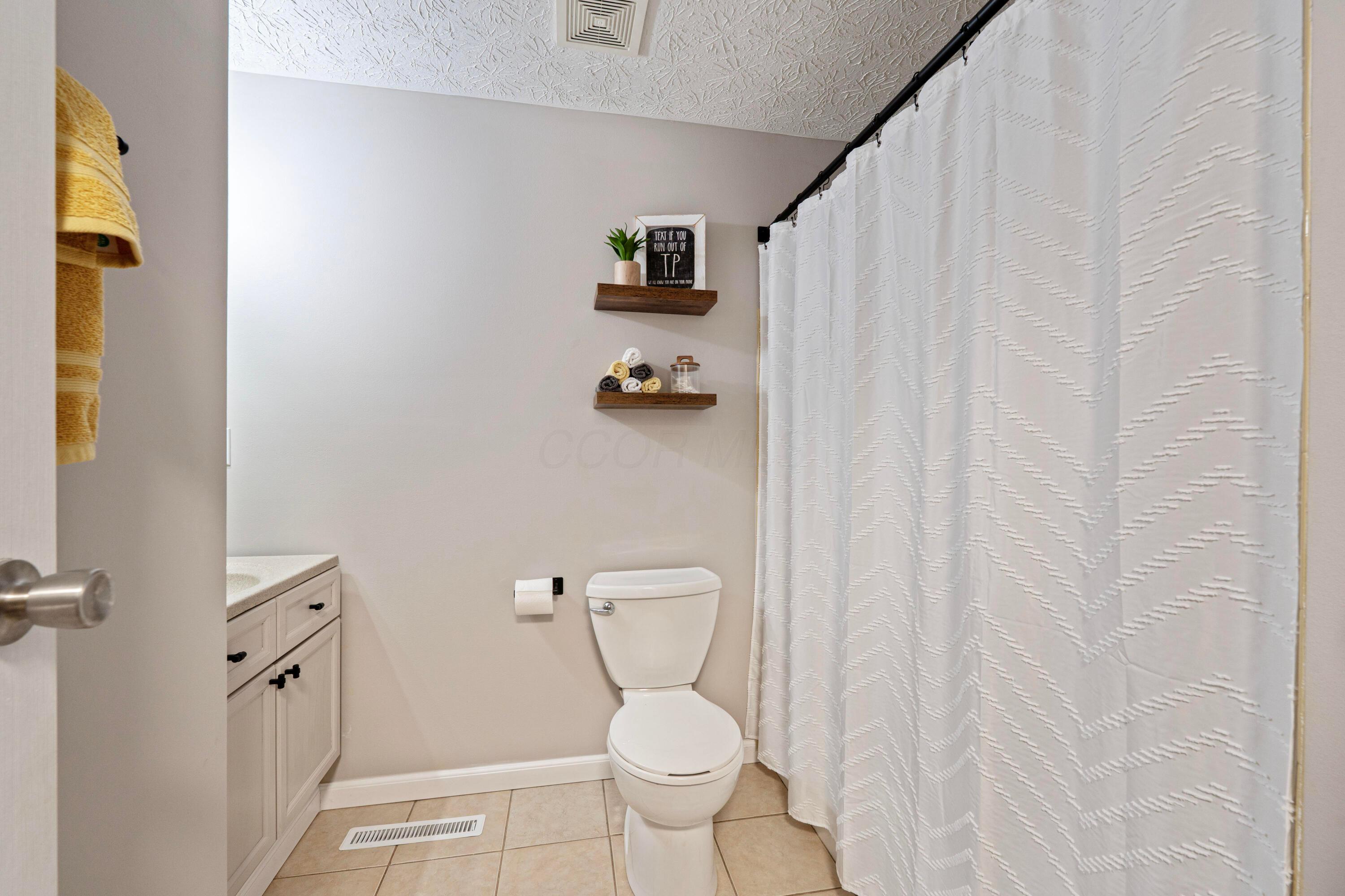 6448 Goldfinch Drive, Westerville, Ohio image 21