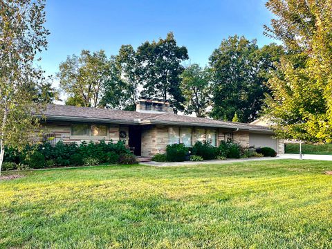 Tiny photo for 616 W 5th Street, Chillicothe, OH 45601 (MLS # 225037788)