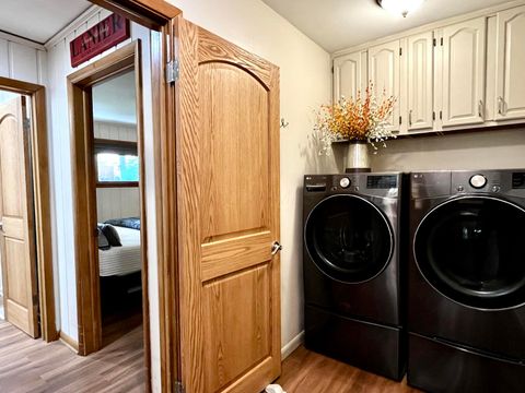 Tiny photo for 616 W 5th Street, Chillicothe, OH 45601 (MLS # 225037788)