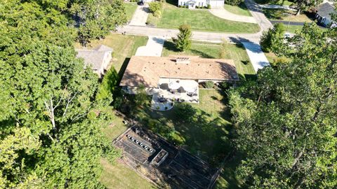 Tiny photo for 616 W 5th Street, Chillicothe, OH 45601 (MLS # 225037788)