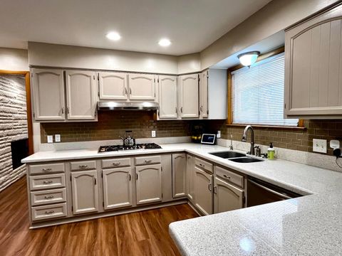 Tiny photo for 616 W 5th Street, Chillicothe, OH 45601 (MLS # 225037788)