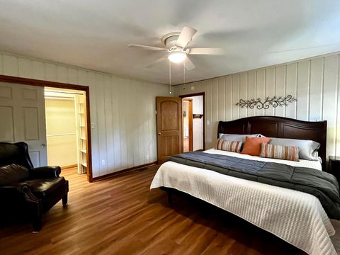 Tiny photo for 616 W 5th Street, Chillicothe, OH 45601 (MLS # 225037788)