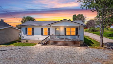 Photo of 941 S Maine Avenue, Wellston, OH 45692 (MLS # 226012576)