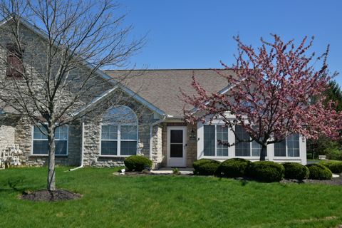 Photo of 6195 Donegan Way 9 #9, Dublin, OH 43016 (MLS # 226011101)
