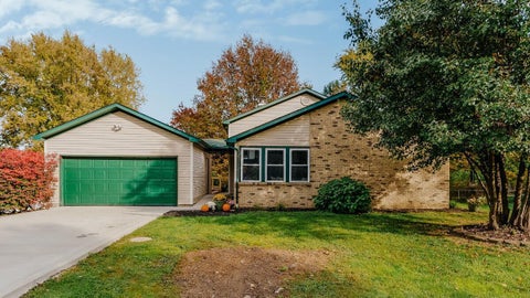 Photo of 51 Cosmos Lane SW, Etna, OH 43062 (MLS # 226040982)