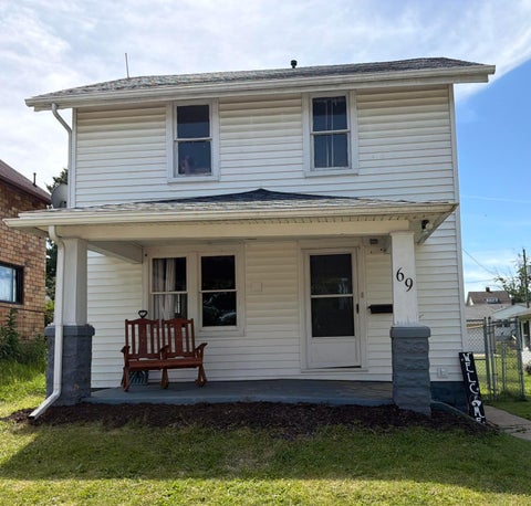 Photo of 69 Bowers Avenue, Newark, OH 43055 (MLS # 226020476)