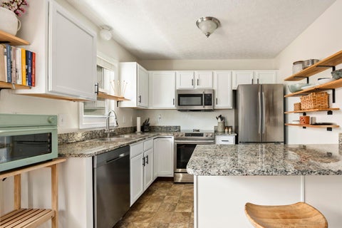 Tiny photo for 1047 Pinewood Lane 9-5 #9-5, Gahanna, OH 43230 (MLS # 226029830)
