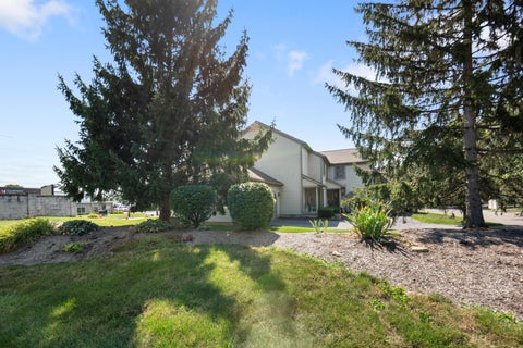 Tiny photo for 1047 Pinewood Lane 9-5 #9-5, Gahanna, OH 43230 (MLS # 226029830)