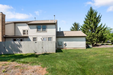Tiny photo for 1047 Pinewood Lane 9-5 #9-5, Gahanna, OH 43230 (MLS # 226029830)