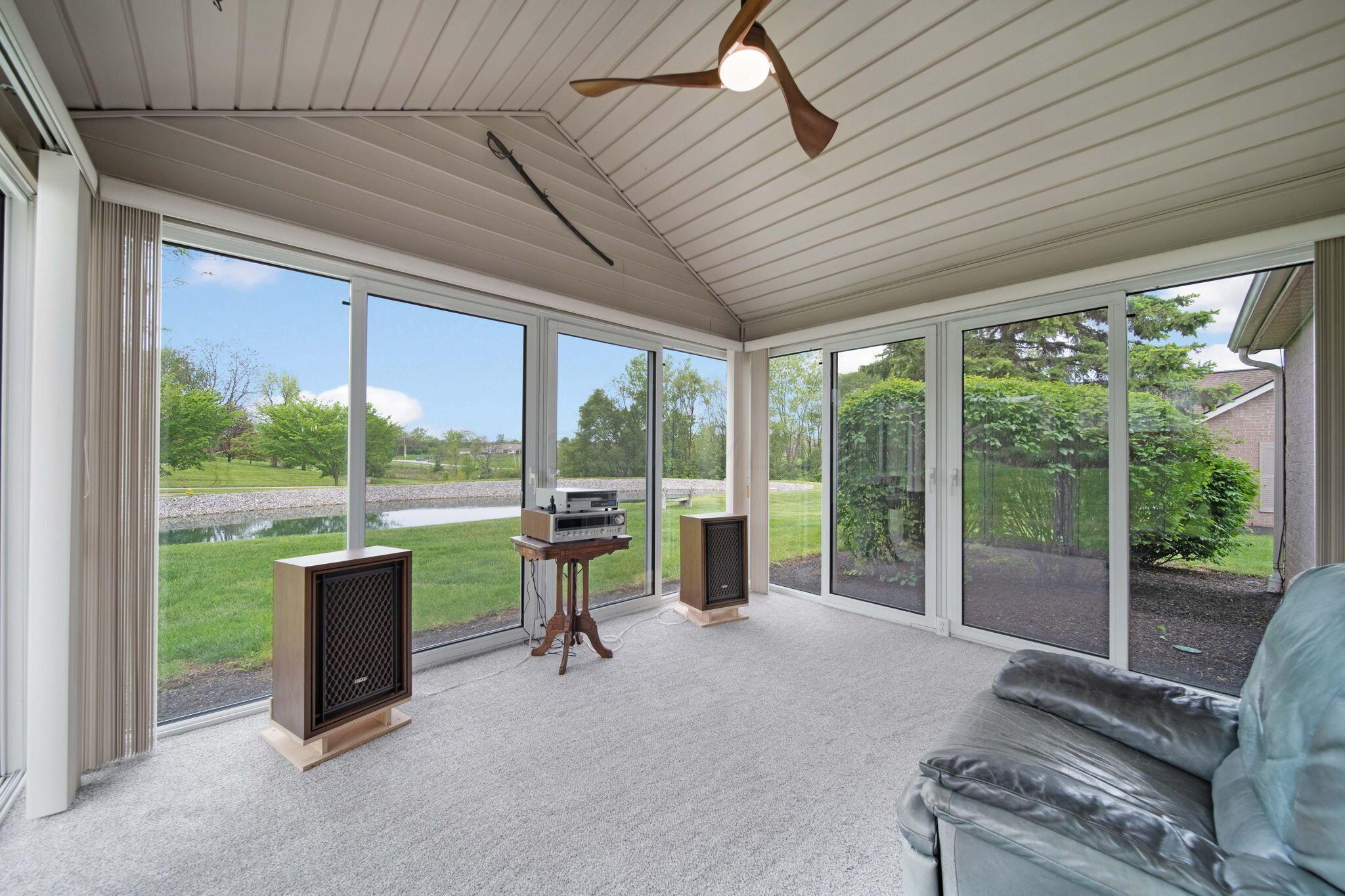 2052 Farmbrook Circle, Grove City, Ohio image 29