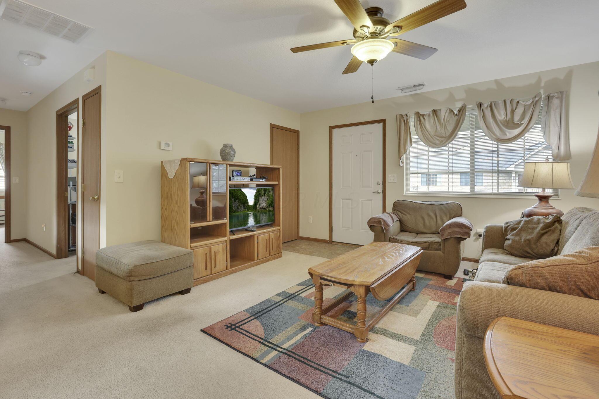 238 Wildwood Court, Heath, Ohio image 13