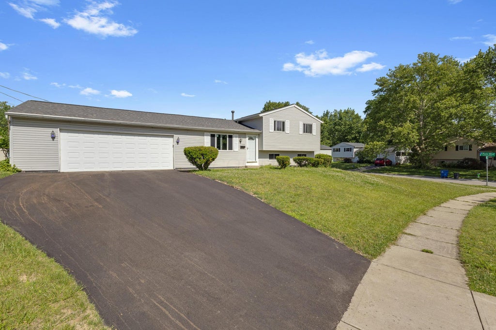 Photo of 5900 Balboa Road, Westerville, OH 43081 (MLS # 226020351)