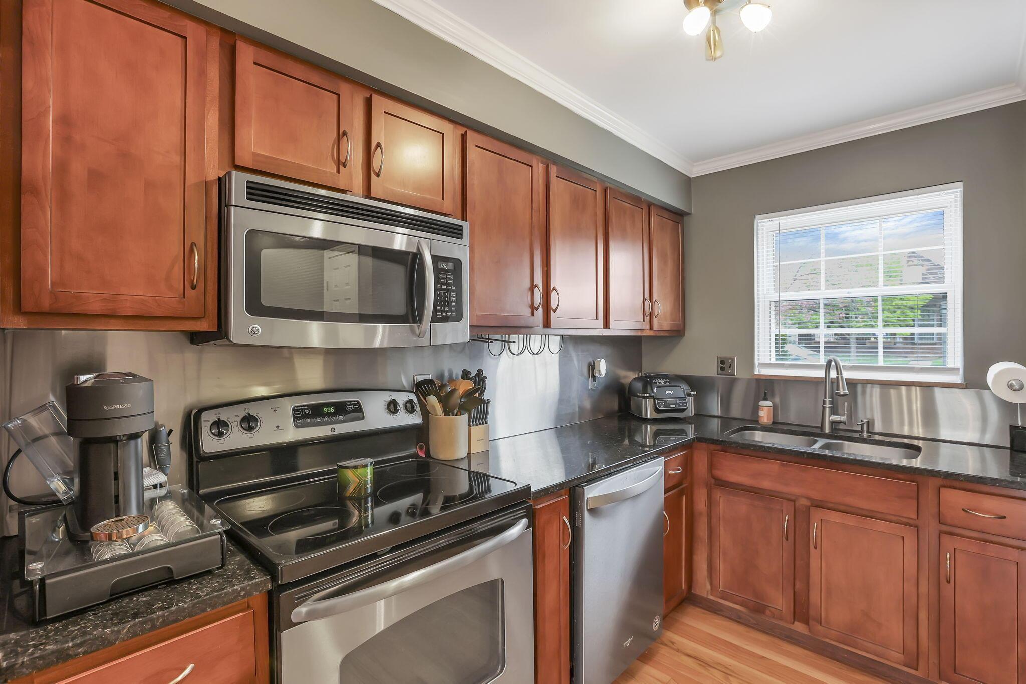 831 Mcclain Road, Columbus, Ohio image 9